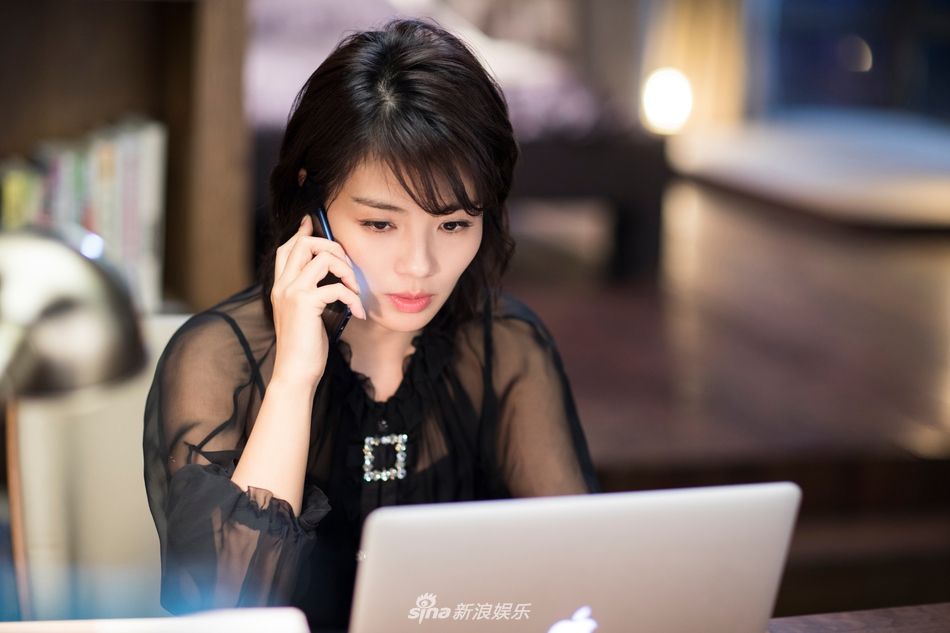 刘涛欢乐颂2剧照 - 刘涛造型大盘点  欢乐颂2刘涛造型之安迪的变装秀 - 第4页 时尚潮流 第3张 刘涛欢乐颂2剧照 - 刘涛造型大盘点  欢乐颂2刘涛造型之安迪的变装秀 - 第4页 时尚潮流 第3张