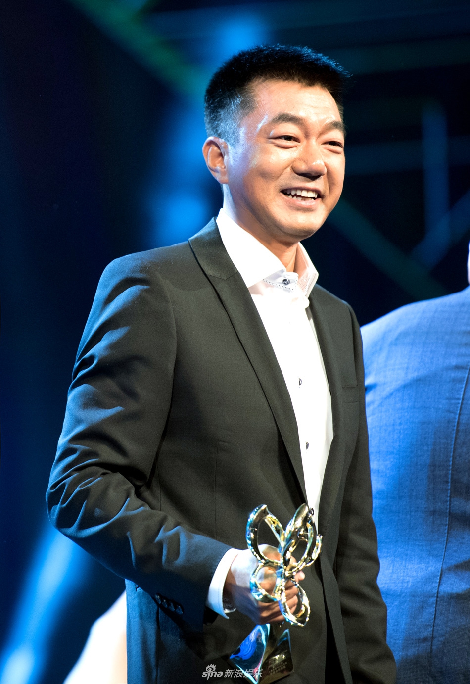 组图:董勇亮相白玉兰奖 为戏减肥三十斤秒变萌叔_高清图集_新浪网