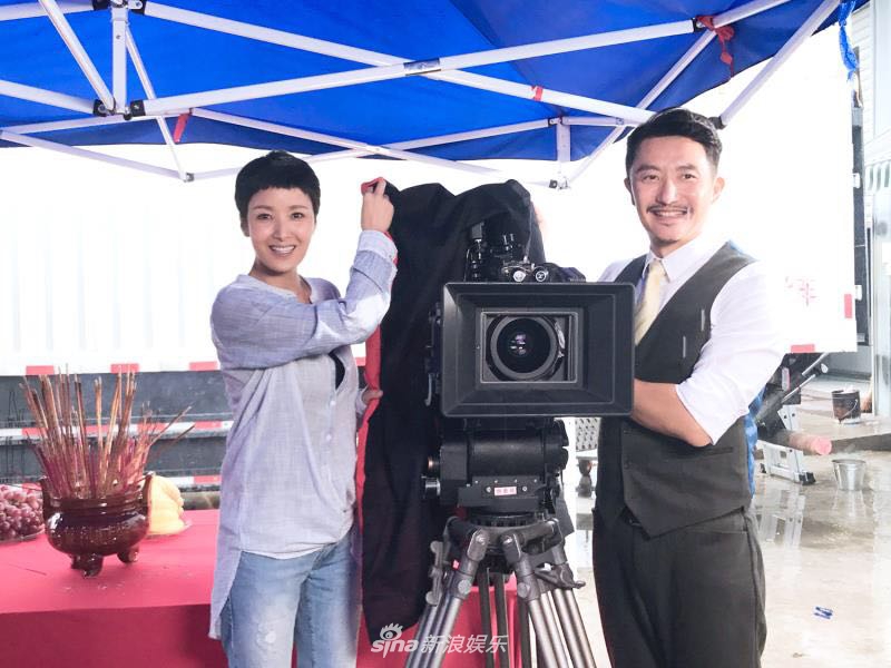 组图:《家有老大》开机 黄曼干练短发元气上线 _高清图集_新浪网