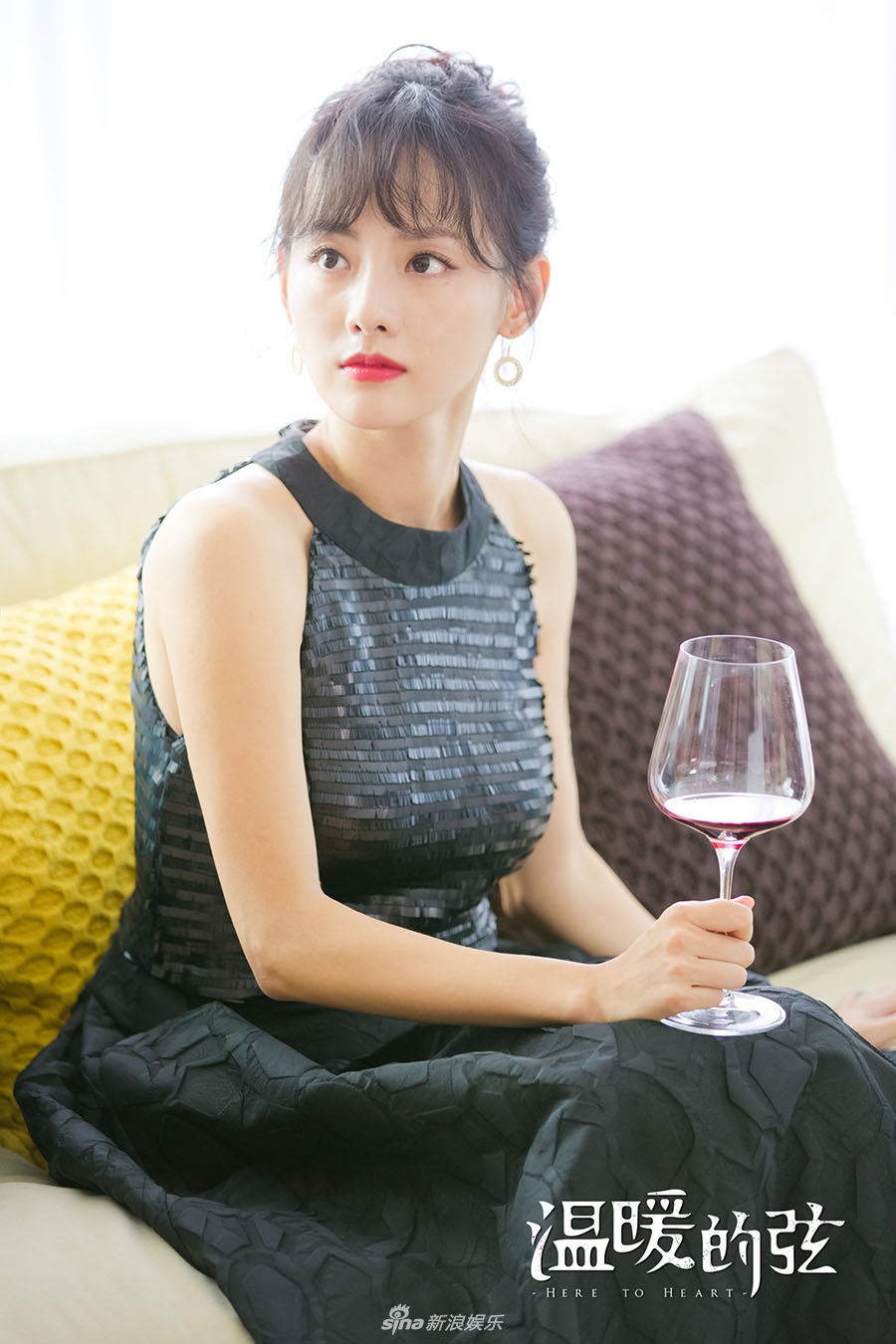 大兵拿出5年"压箱货" 高晓攀变00后沉迷游戏