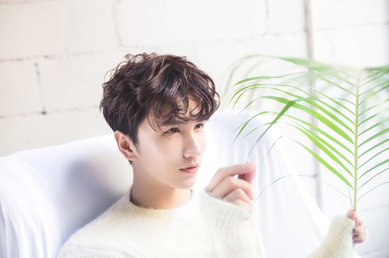 组图:《苦乐村官》陈奕夫首次触电 表现出色金句频出