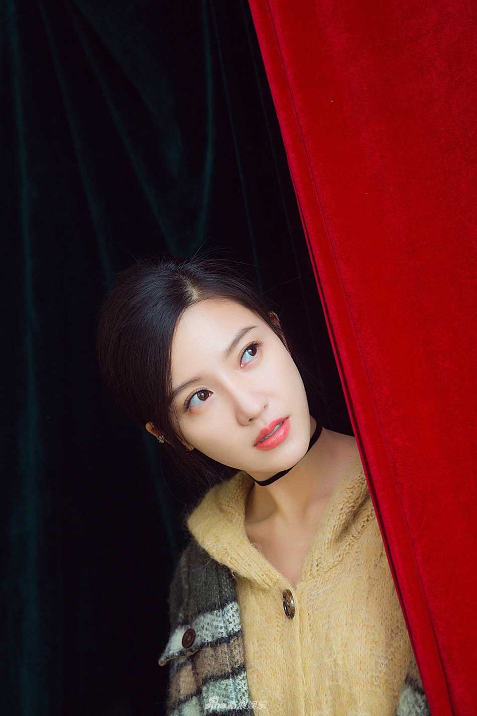 组图:《红蔷薇》举办发布会 杨子姗毛林林等甜美亮相