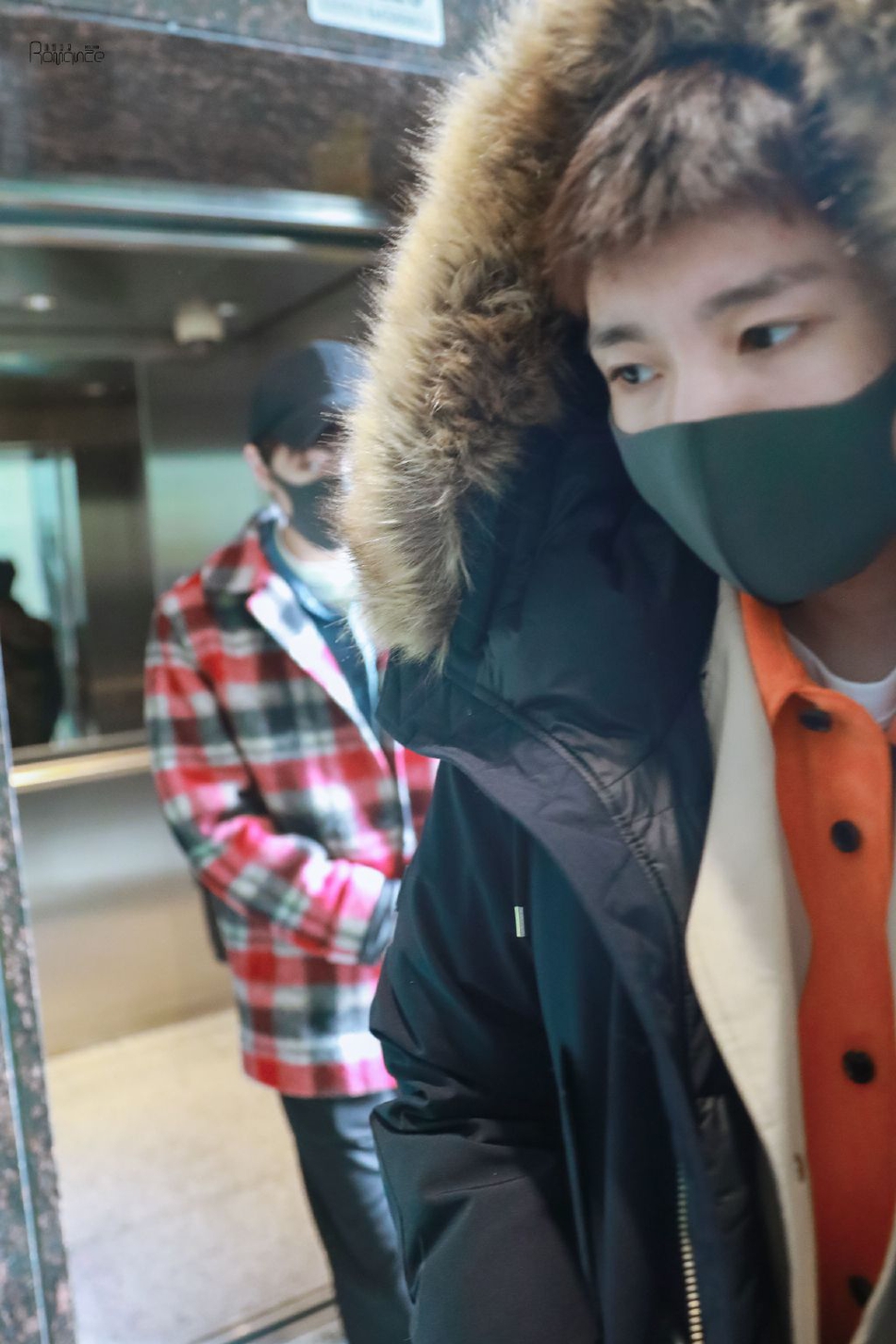 09 11:20:37 6 / 9 新浪娱乐讯 近日,tfboys成员王俊凯和王源参加完某