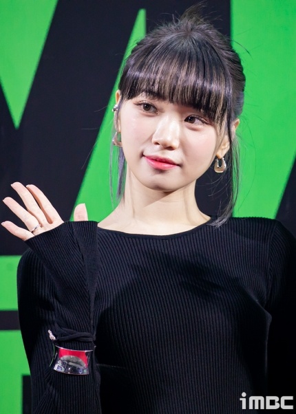 组图：你一眼看到谁？MMA颁奖礼红毯女爱豆怼脸新闻图曝光