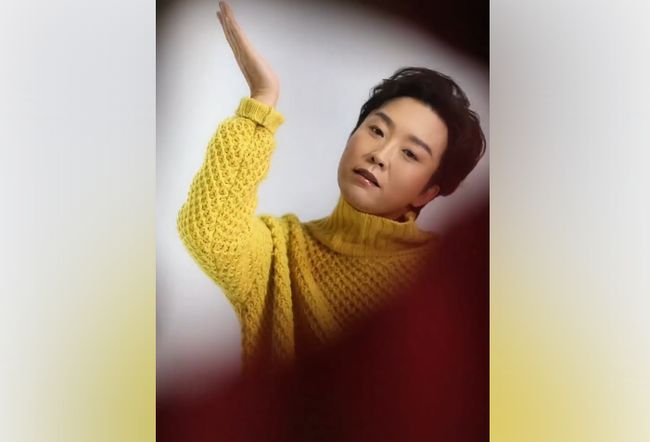 组图:43岁李玉刚近况曝光 拍写真脸肿发福状态欠佳