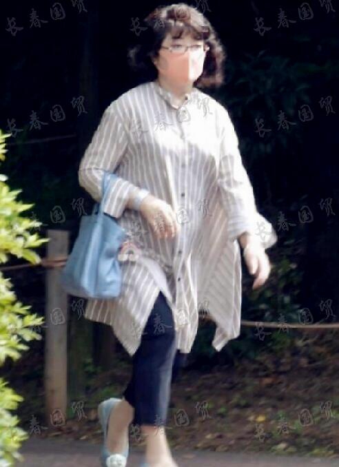 組圖：61歲山口百惠近照身材發福明顯 打扮樸素氣質猶存