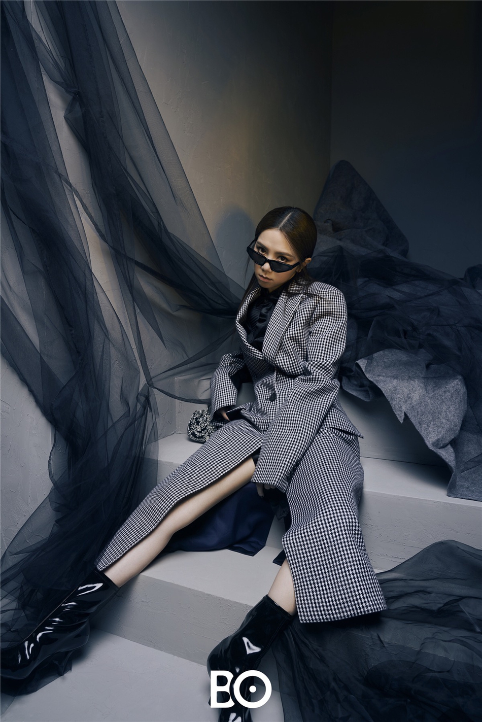 组图:邓紫棋暗黑风大片曝光 化身英气少女颠覆形象散发神秘气场