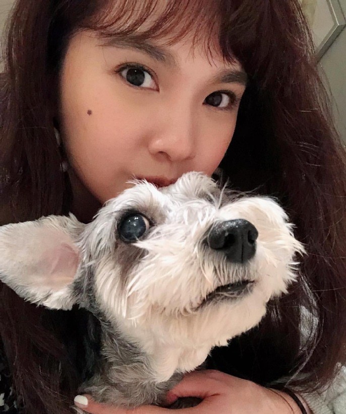 组图:杨丞琳新写真曝光似花仙子 穿薄纱裙雪白肌肤若隐若现