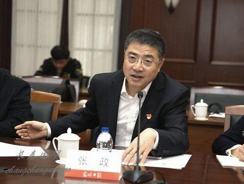 组图:54岁前央视主持人张政近照曝光 网友称变化大认不出