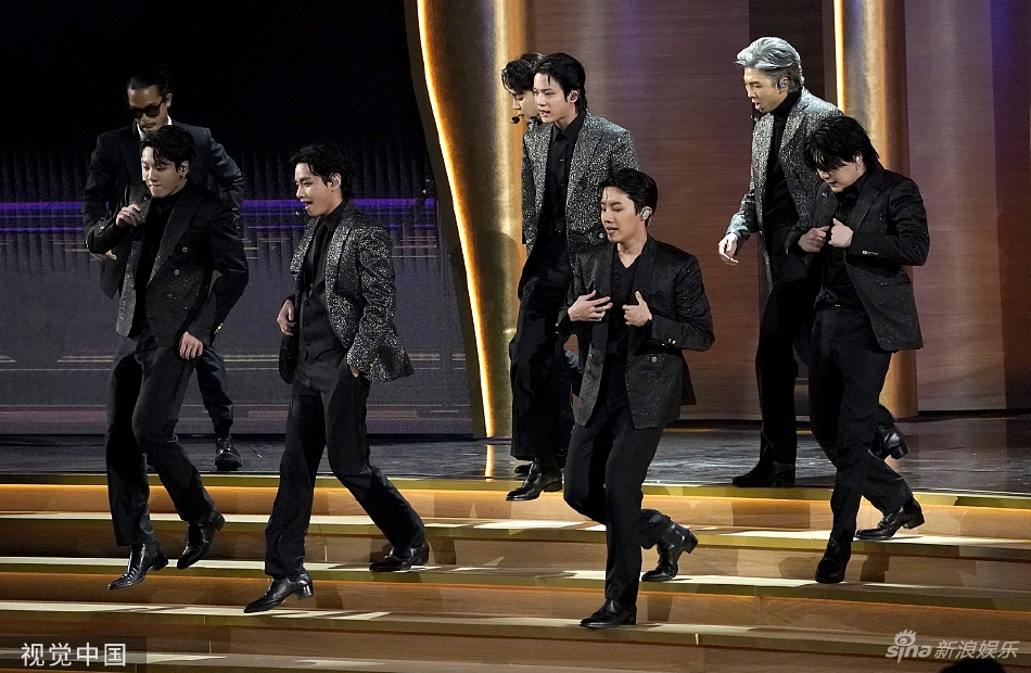 組圖：防彈少年團亮相格萊美頒獎禮 帶來單獨舞臺表演