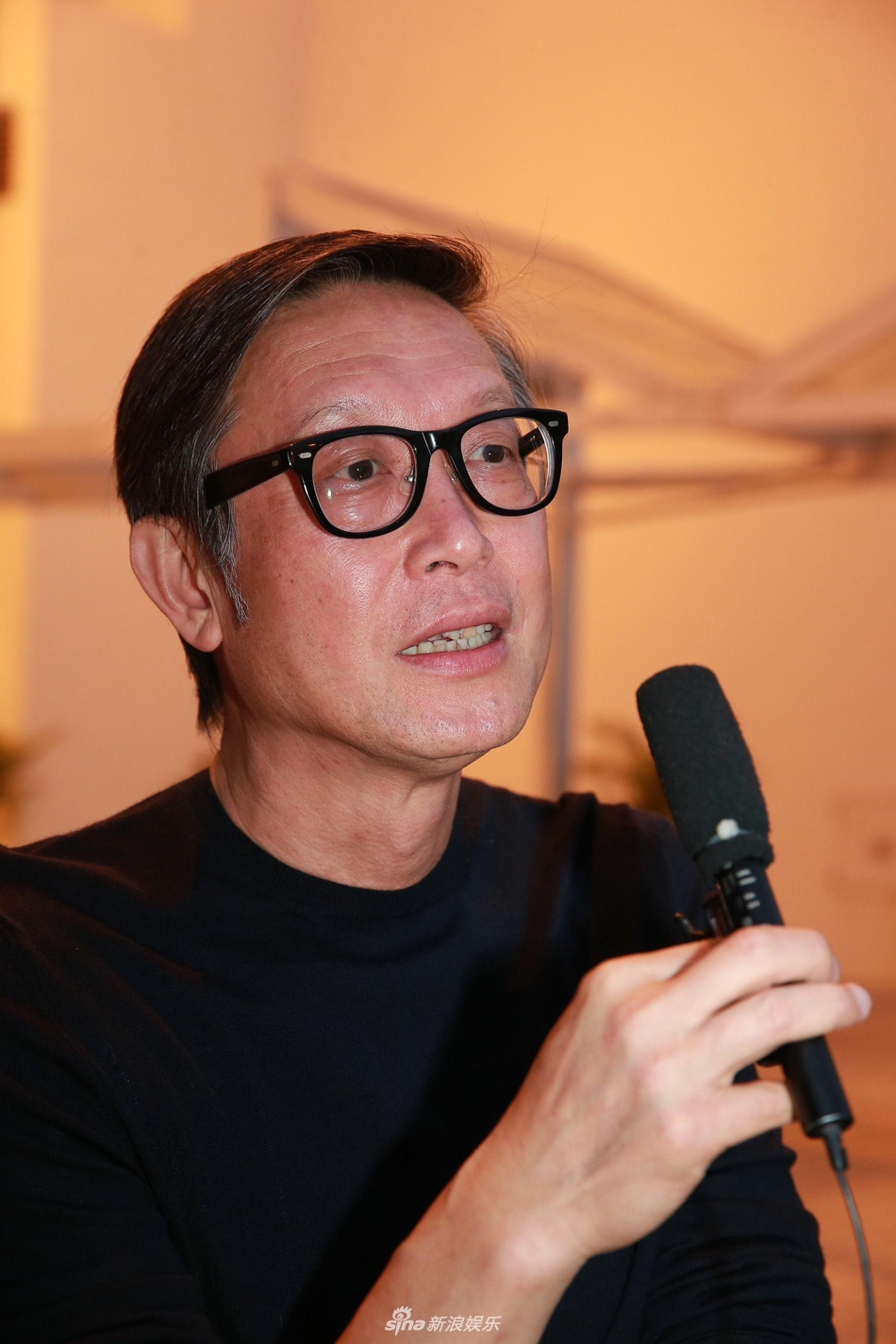 组图:刘伟强生日趴险曝余文乐小孩性别 舒淇素颜匆匆入场