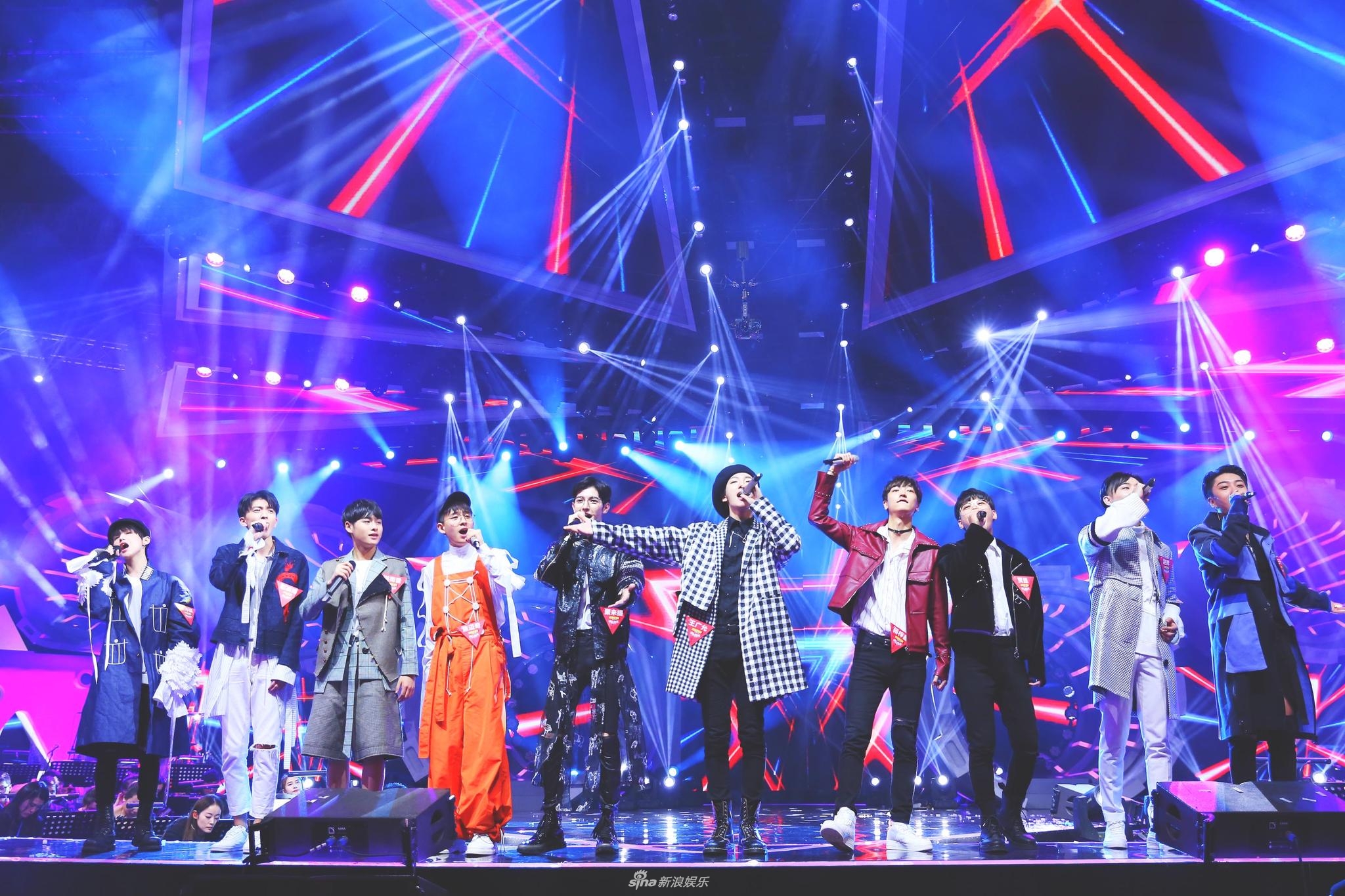 新浪娱乐讯 本周五晚,《2017快乐男声》将迎来"冠军之夜",除了冠军