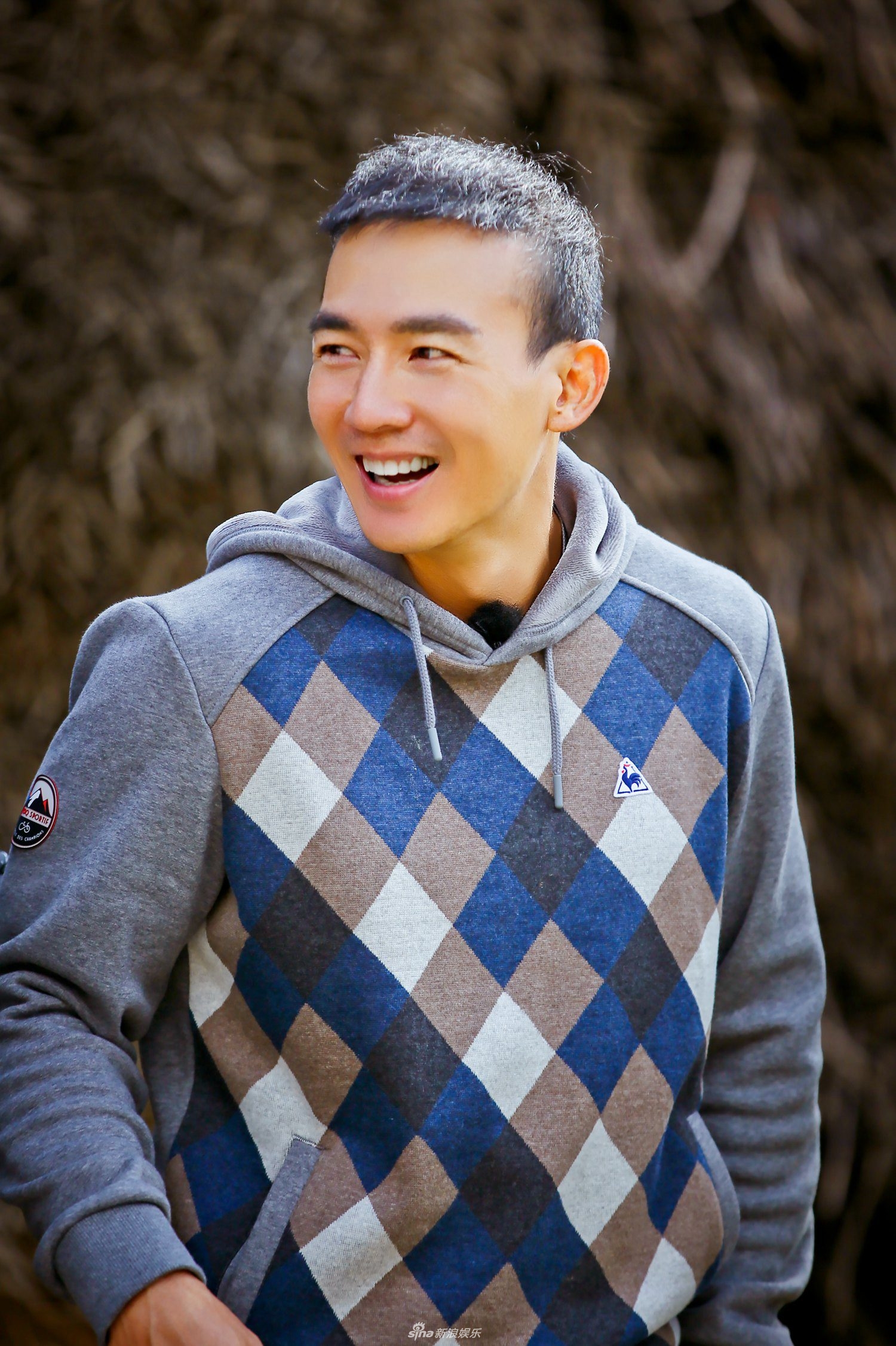 刘畊宏参演电视剧佳家福,自此开始演艺生涯,2005年参演动作电影头文字