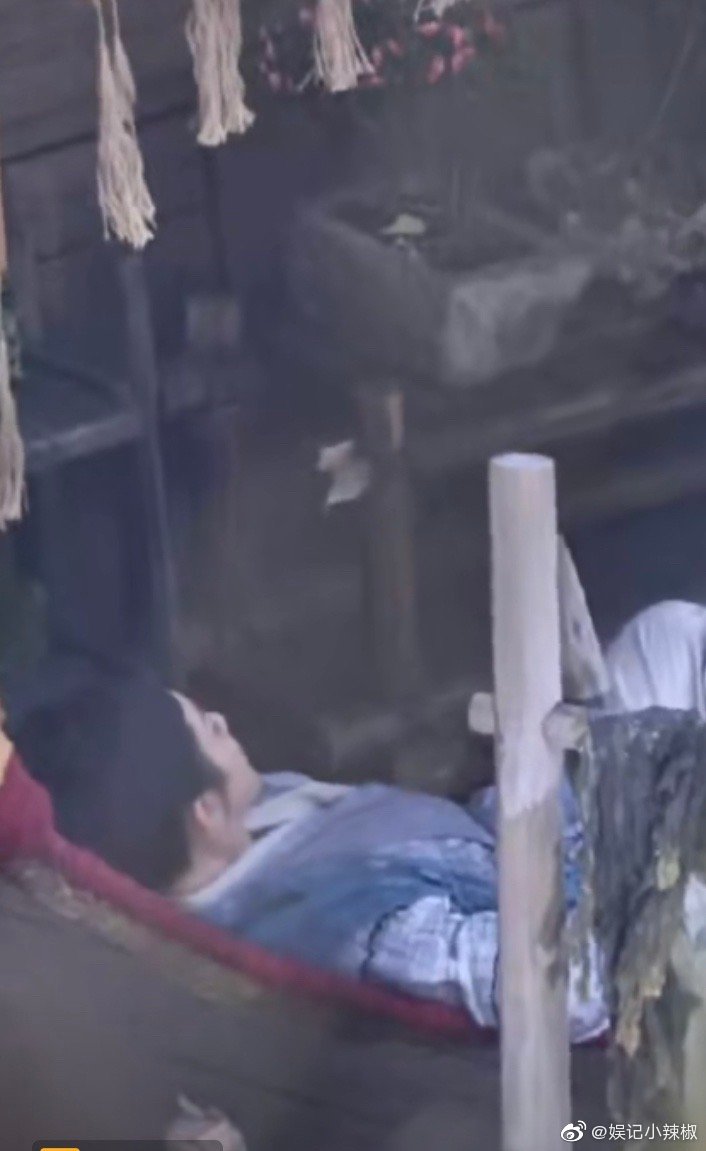 组图：《长相思》路透释出杨紫檀健次穿古装同框