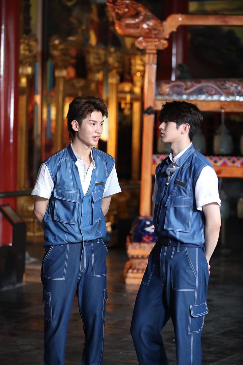 蔡徐坤黄明昊同穿连体装 迪丽热巴苗苗翩翩起舞身姿妙曼