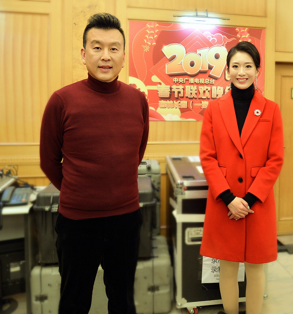 组图:岁月真是一把杀猪刀!张泽群胖到认不出