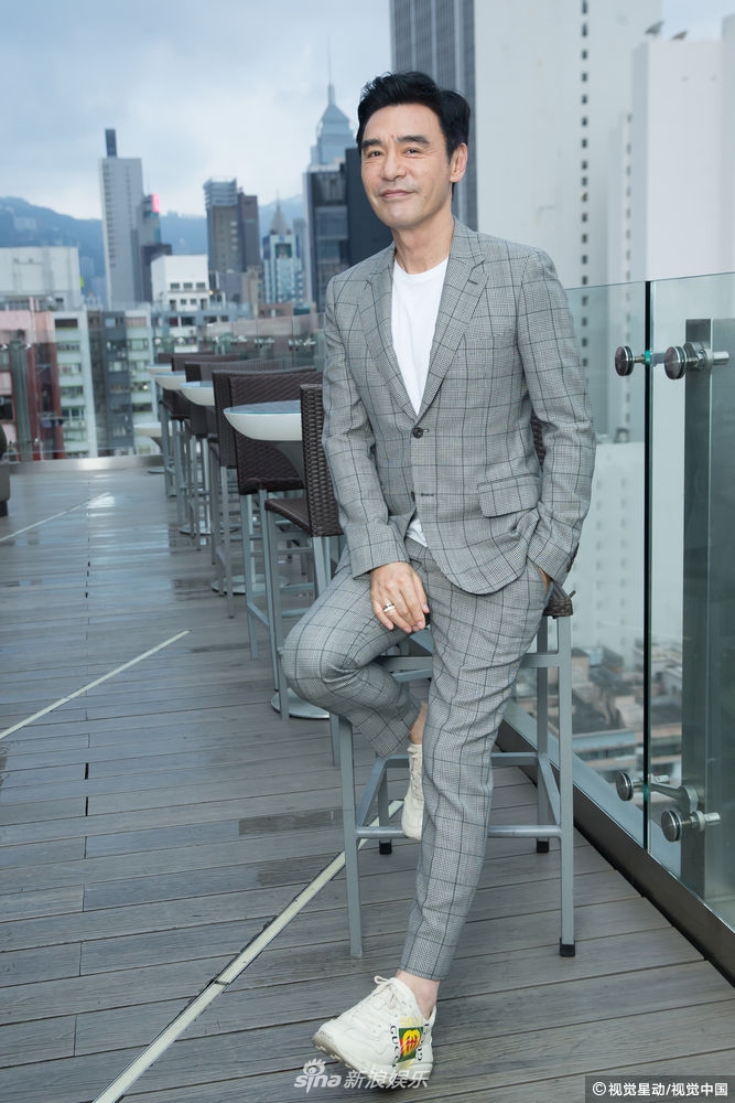 新浪娱乐讯 2018年11月23日,香港,钟镇涛举办演唱会专访.