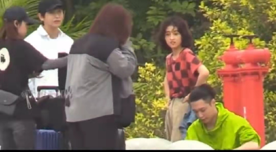 组图:《向往的生活6》路透图释出张艺兴张子枫彭昱畅互动满满第1张图片