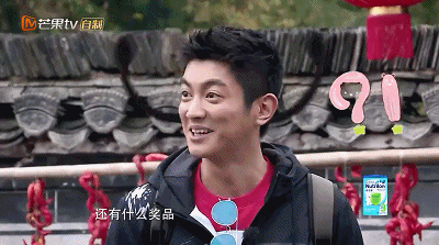 组图：一家三口萌萌哒！霍思燕晒杜江嗯哼同款少女辫 俏皮可爱