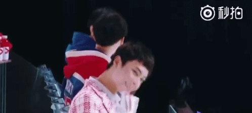 组图：练习生蔡徐坤星范足范丞丞清秀 你pick哪位小哥哥？