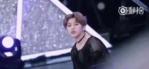 组图：练习生蔡徐坤星范足范丞丞清秀 你pick哪位小哥哥？