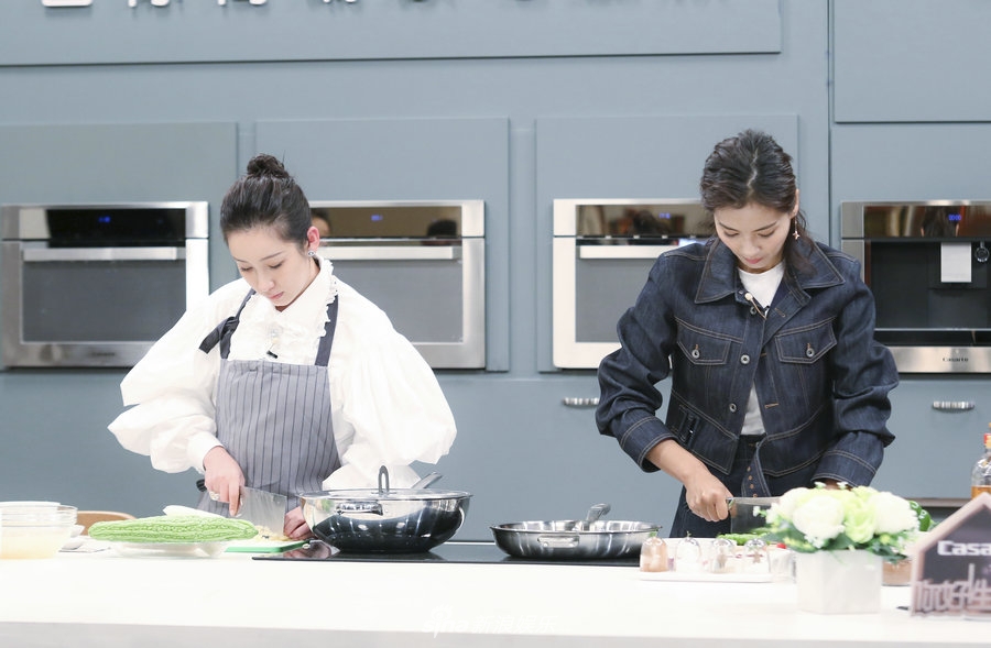 你好生活家刘涛秦海璐用心经营闺蜜情