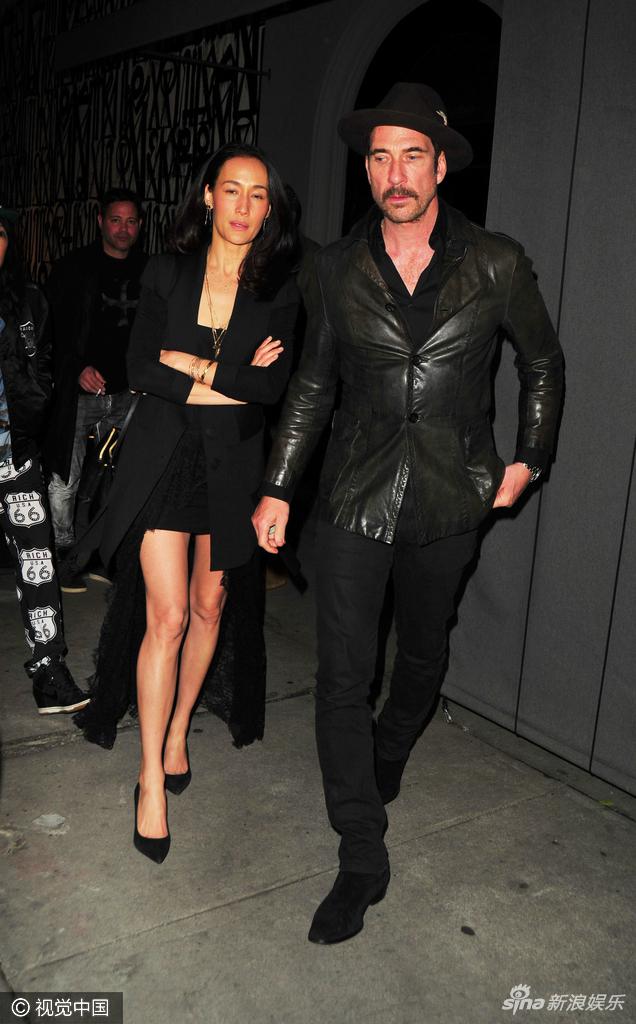 37岁maggie q素颜出街气色好