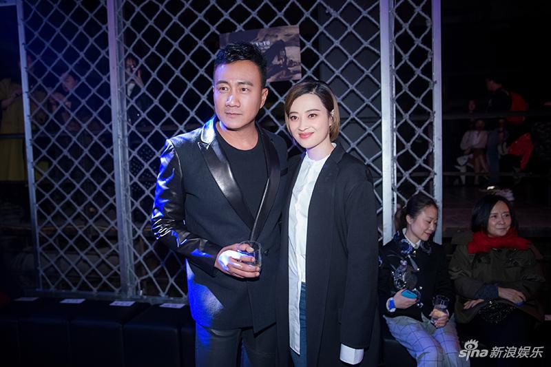 组图:梅婷现身秀场瘦身明显 黑白风潮装吸睛_高清图集_新浪网