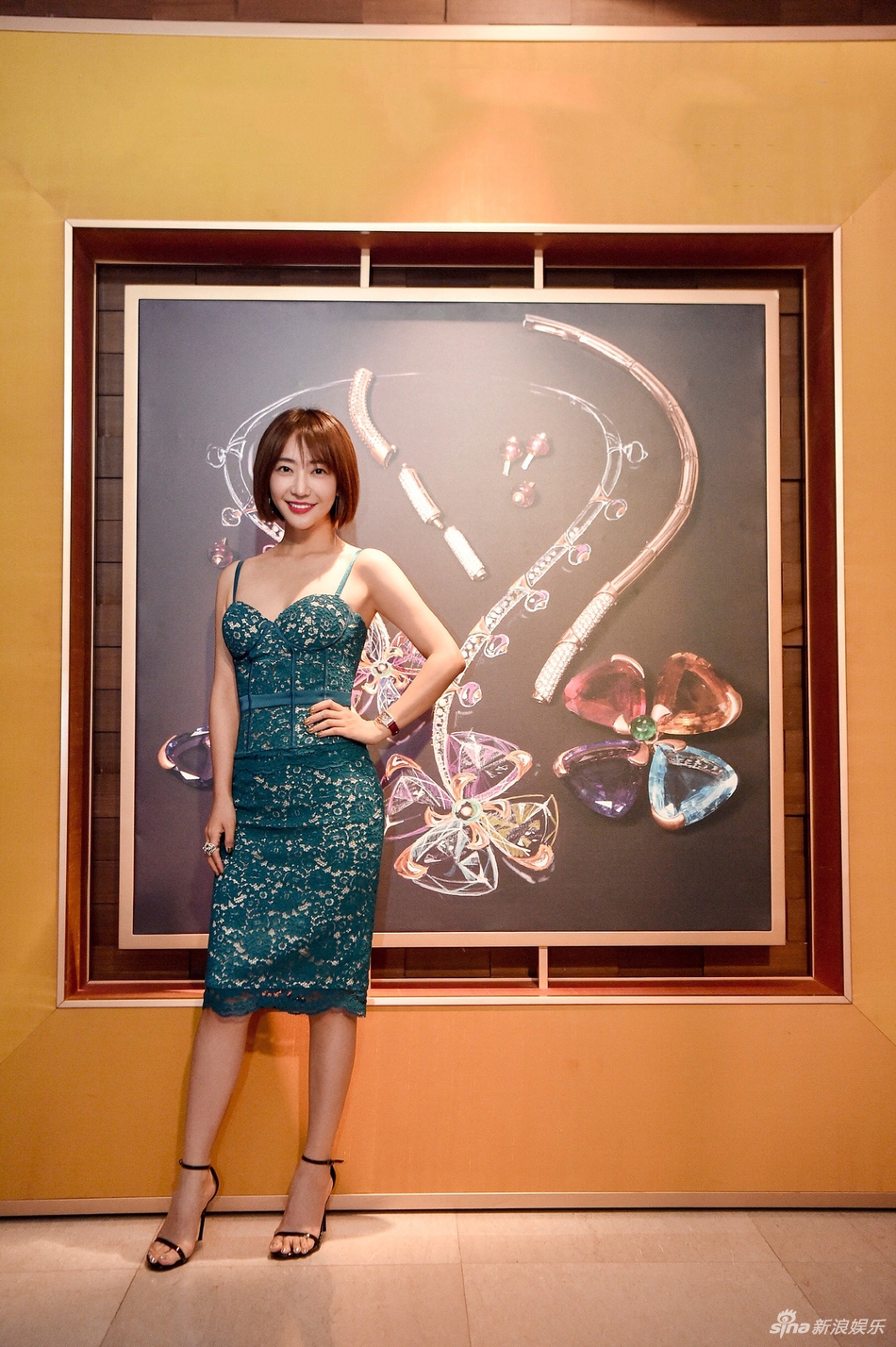 姜尘简洁华丽风