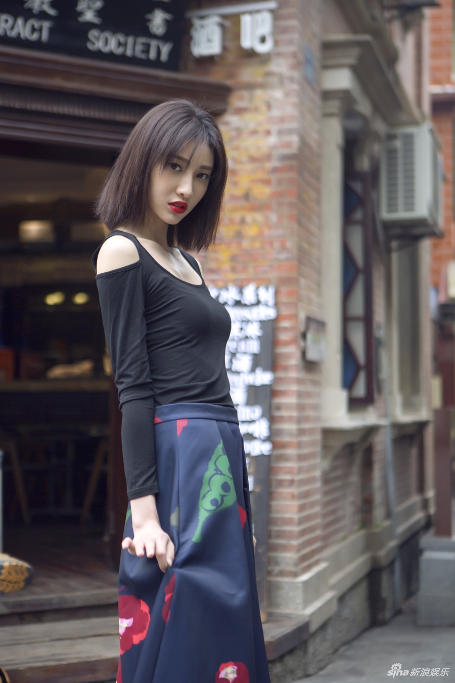 白柳汐写真照-白柳汐 黑资料-白柳汐性感照(25p)