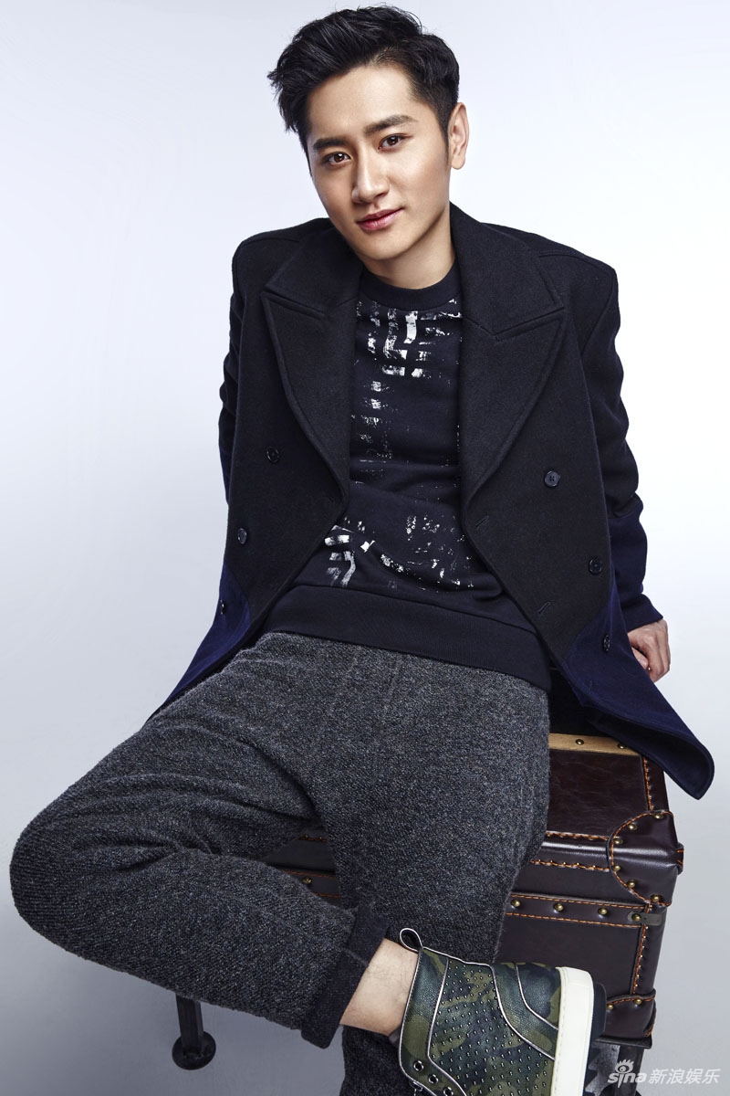 组图:李雨轩初秋写真曝光 随性俊朗展独特魅力