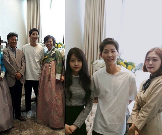 组图:宋仲基参加好友婚礼提前预习 结婚倒数1月笑容甜