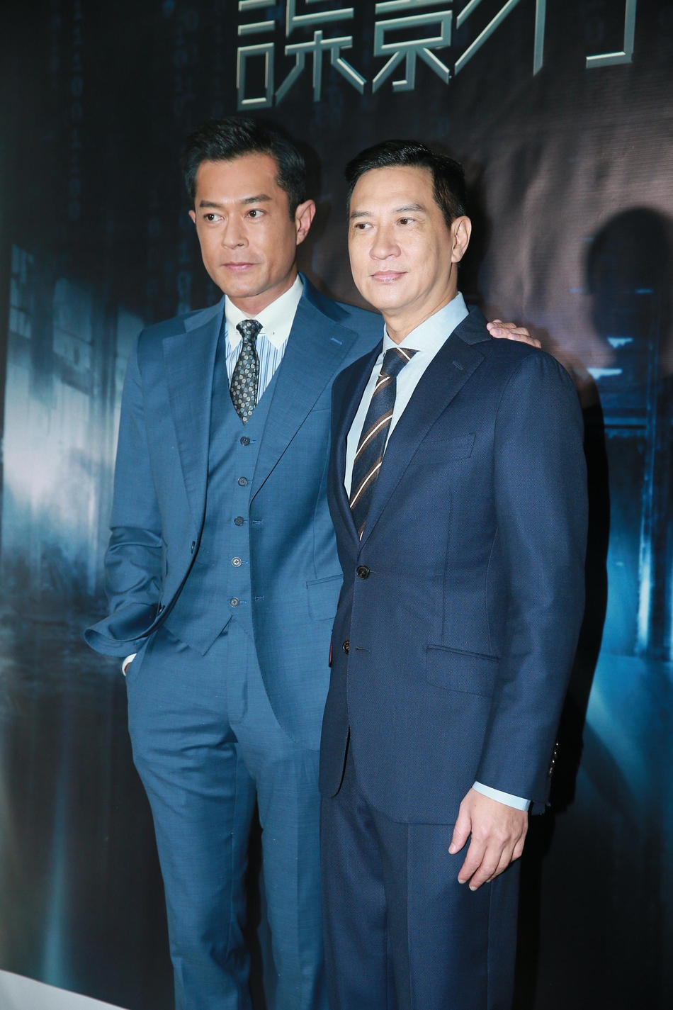 组图:《使徒行者》古天乐张家辉搭肩现兄弟情 吴镇宇变表情包_高清