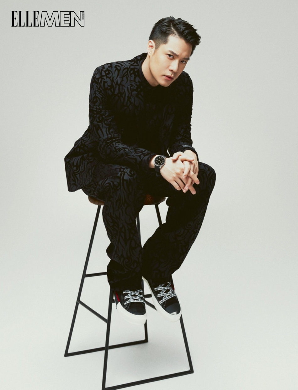 组图:周汤豪登金九杂志封面 酷帅雅痞风格百变魅力十足