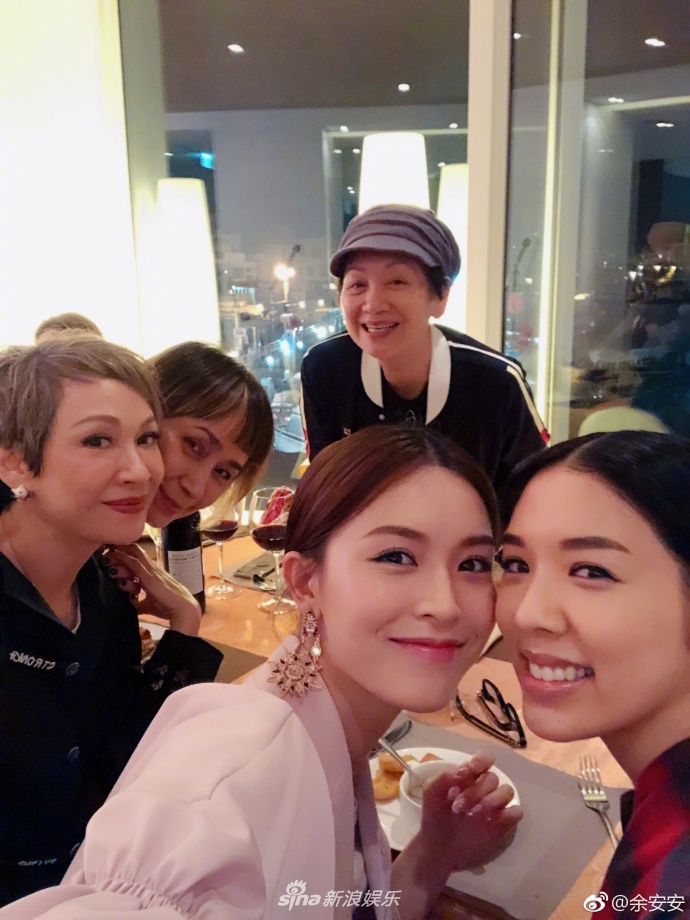 组图:冻龄大集合!古天乐方中信宣萱同框为刘伟强庆生_高清图集_新浪网