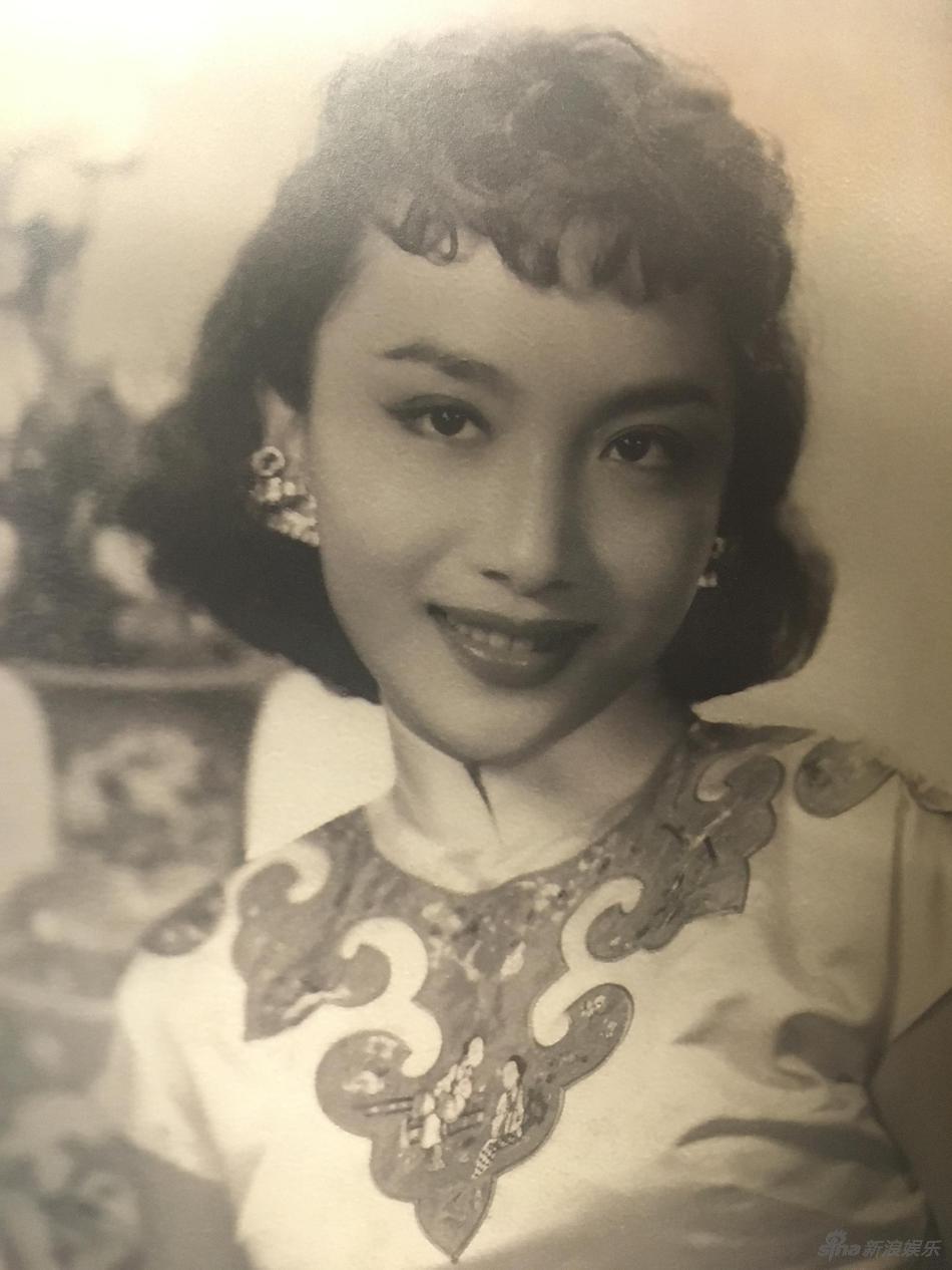 组图:曝夏梦生前最后影像 绝美旧照倾国倾城_高清图集_新浪网