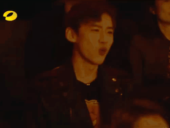 白敬亭惊现成最佳观众