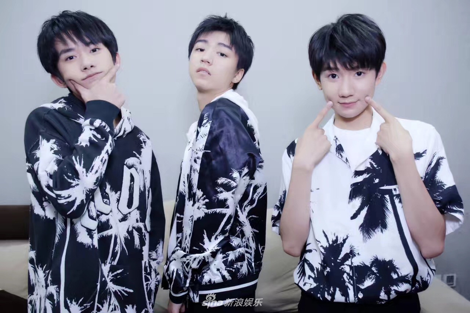 tfboys三小只合体啦!表情为何都这么傲娇这么撩