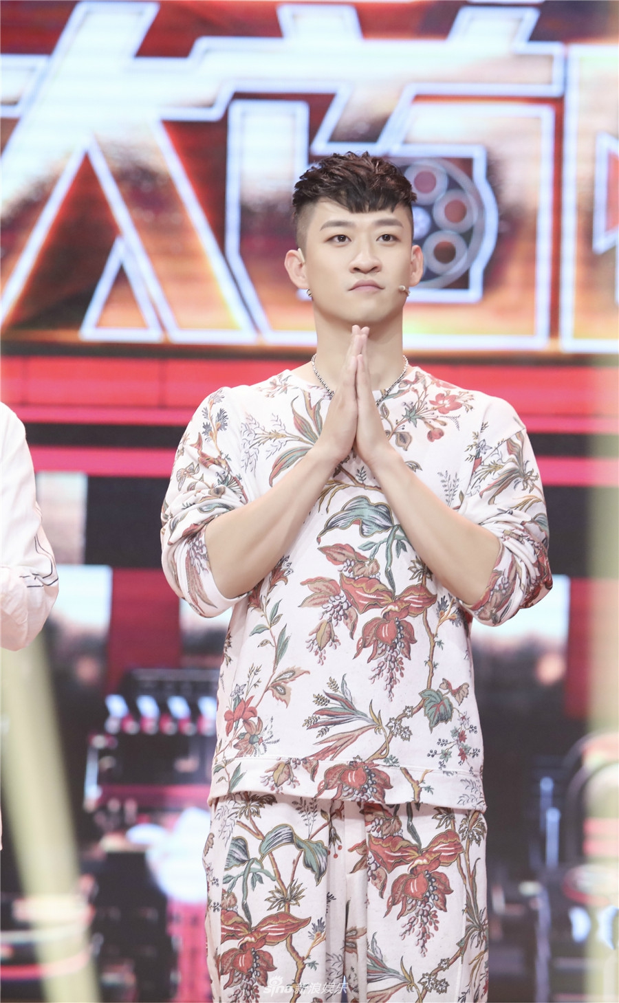 组图:行走的肌肉男!曹云金大谈健身"美学"