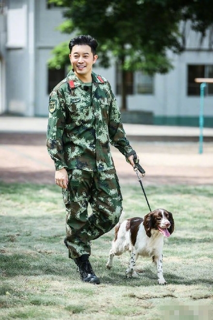 组图:长了头发还是戴了发套?沙溢《奇犬》发量增多遭怀疑