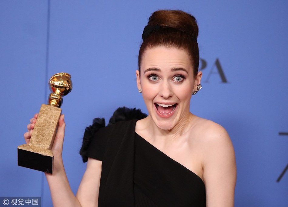 组图:蕾切尔首次获金球奖提名 颁奖现场难掩激动表情超吸睛