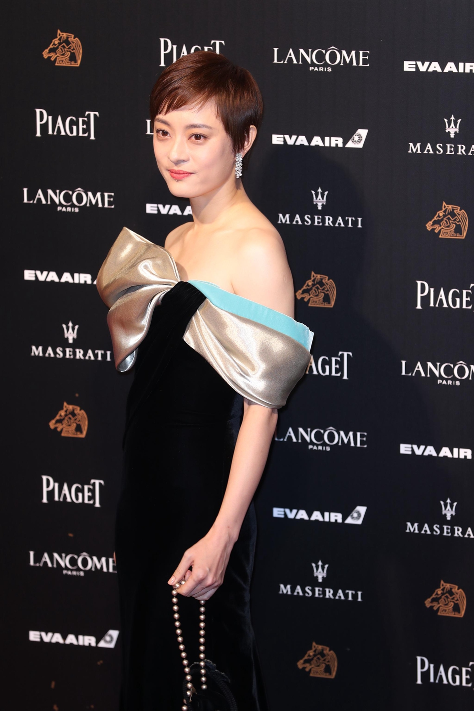 组图：2018金马红毯星光足 巩俐刘嘉玲许晴争相slay