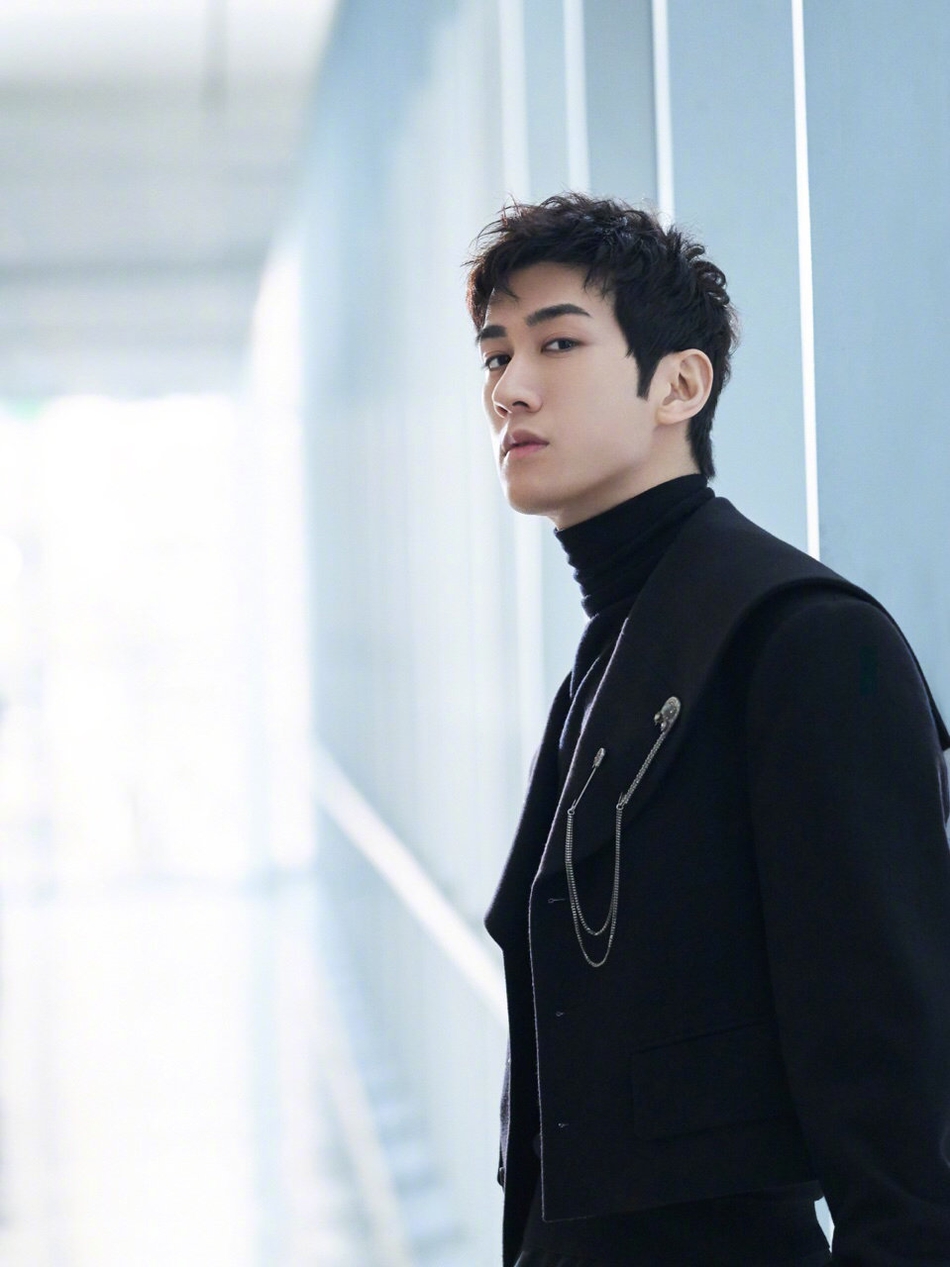 李治廷绿洲晒照