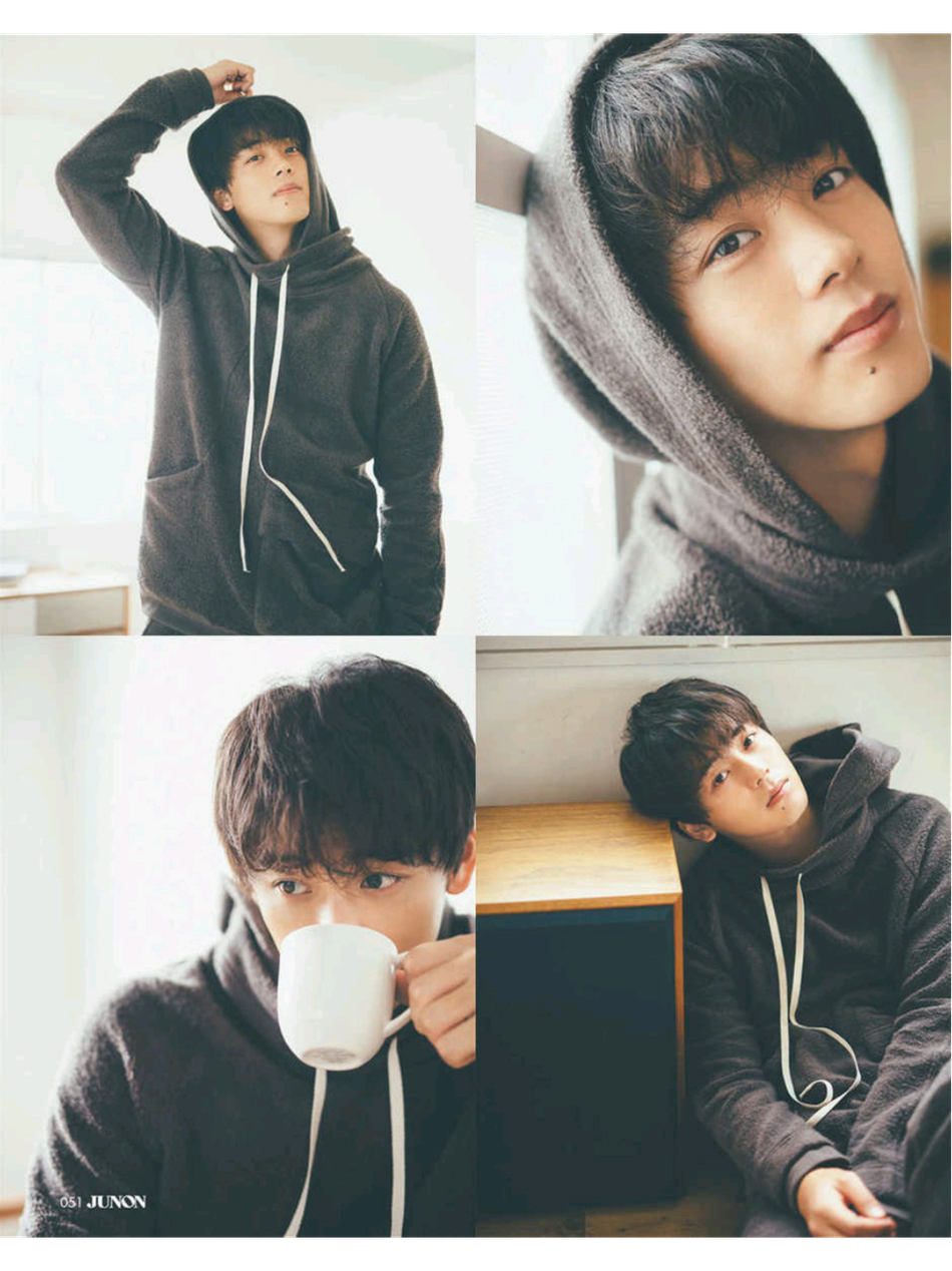 组图:竹内凉真展现天然少年感 散发青春气息