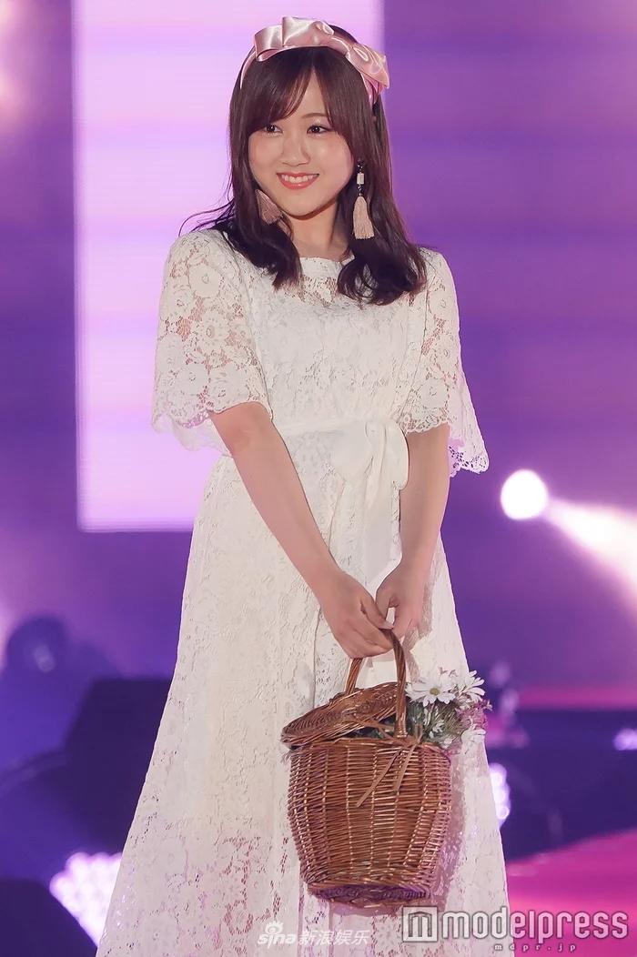 组图:乃木坂46星野南亮相时尚盛典 再次展现"可爱的天才"魅力_高清