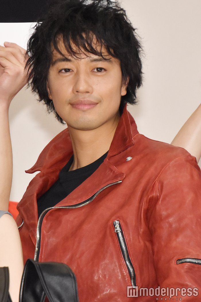 组图:《麻雀放浪记2020》按时公映 斋藤工出席首映活动