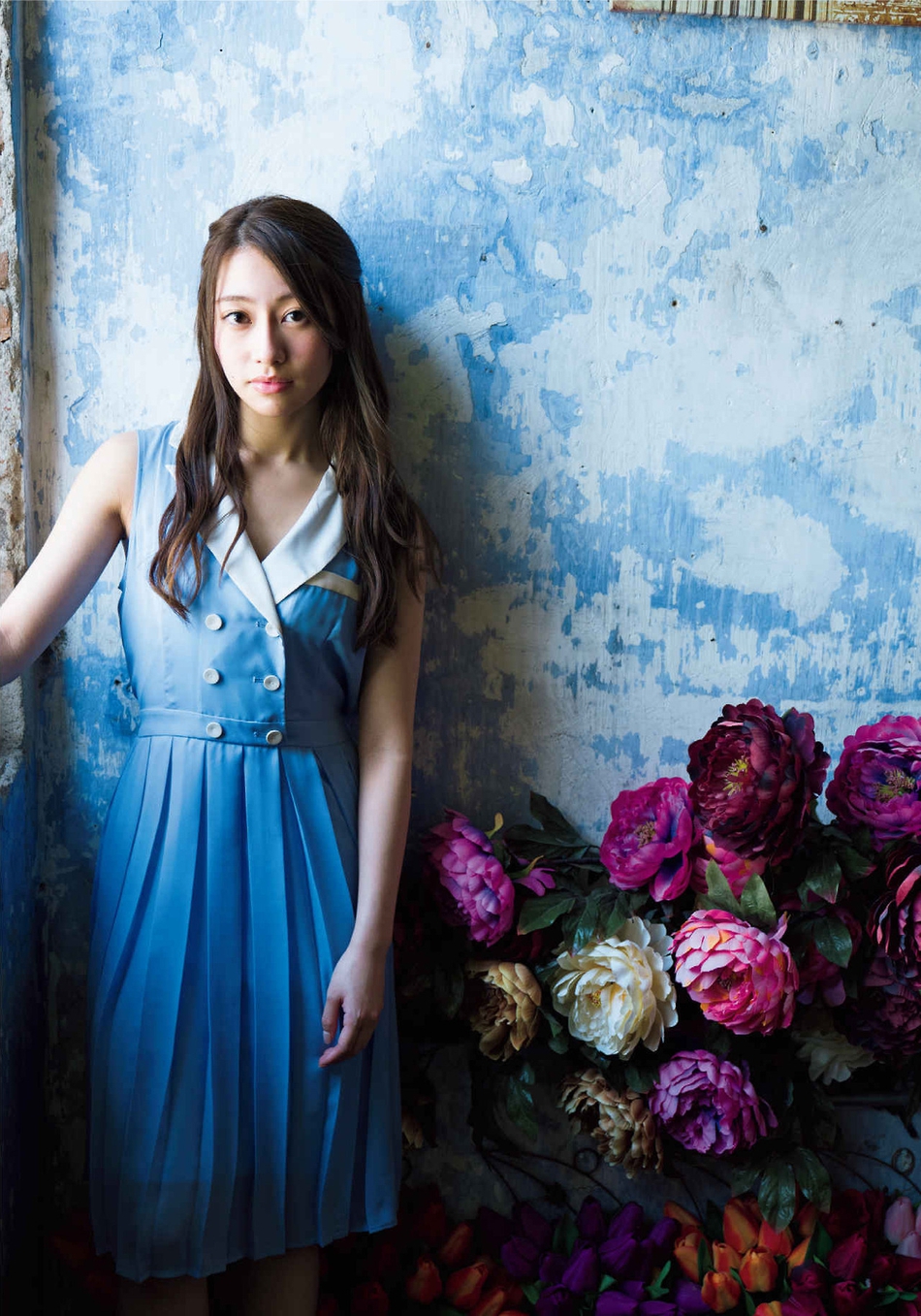 组图:乃木坂46队长樱井玲香写真曝光 慵懒迷醉美艳动人