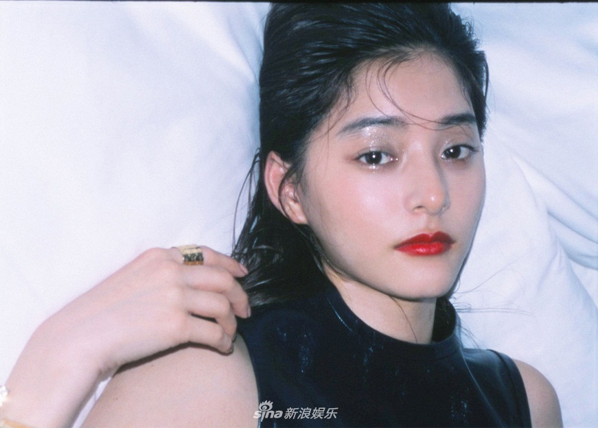 组图:新木优子复古大片曝光 眼神迷离红唇诱人_高清图集_新浪网