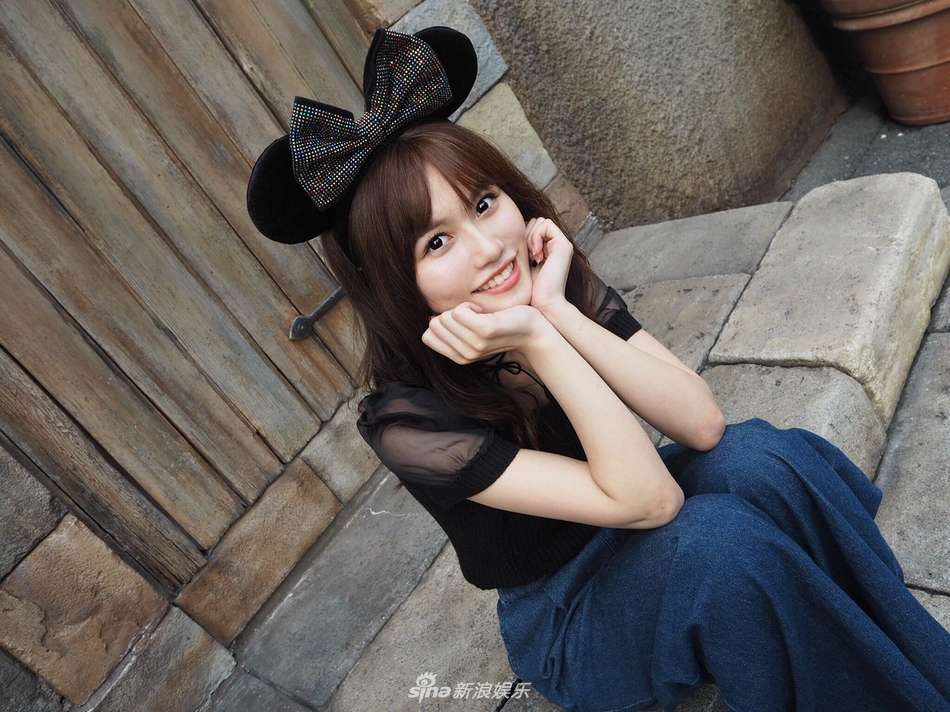 新浪娱乐讯 近日,日本少女偶像组合akb48成员込山榛香一组写真曝光.