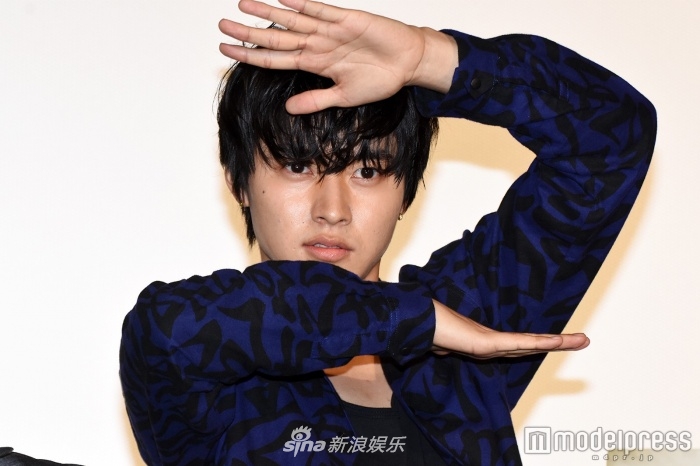 《jojo的奇妙冒险》真人版电影中饰演东方仗助的山崎贤人.